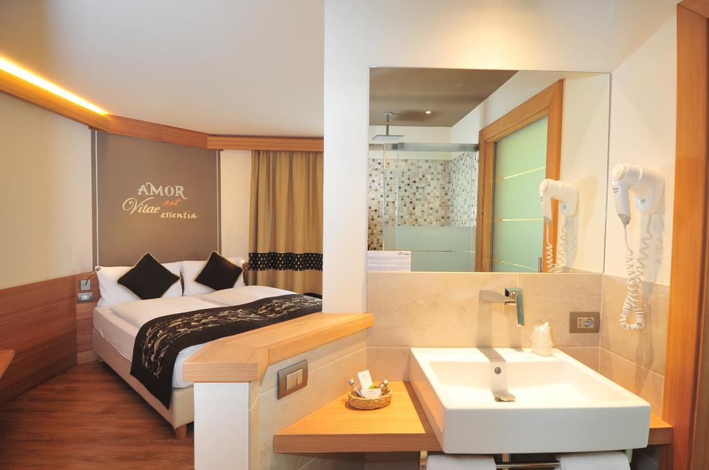 Hotel Bondi Ливиньо Екстериор снимка