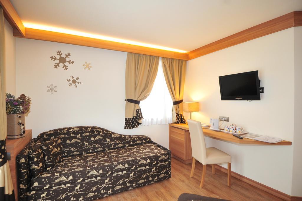 Hotel Bondi Ливиньо Екстериор снимка