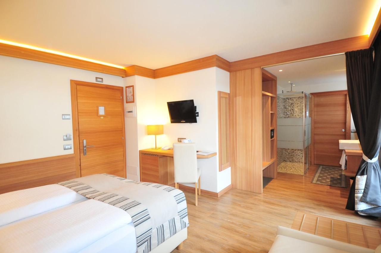 Hotel Bondi Ливиньо Екстериор снимка